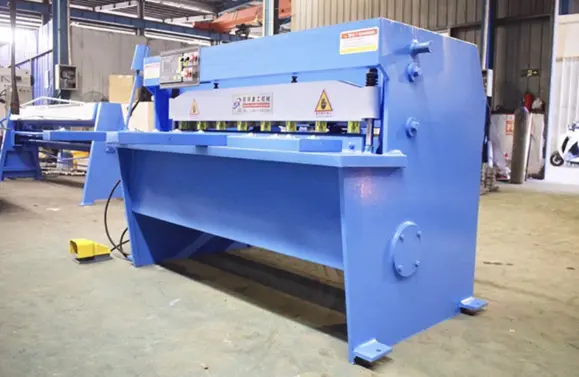 equipos del procesamiento metálico